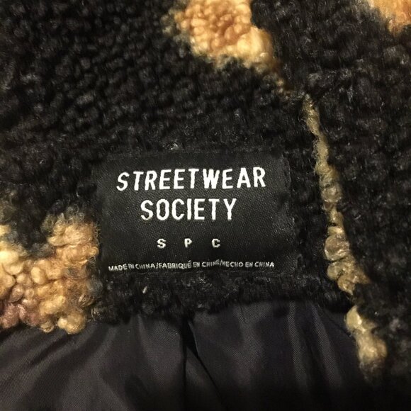 [L] Chunky Teddy Bear Jacket | Streetwear Society - Picture 2 of 4